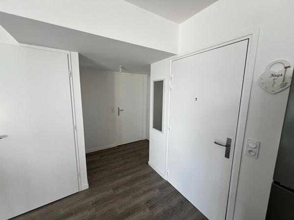 Appartement 2 pièces neuf à louer au dernier étage à Neuilly-sur-Marne
