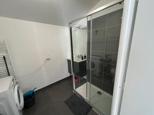 Appartement 2 pièces neuf à louer au dernier étage à Neuilly-sur-Marne