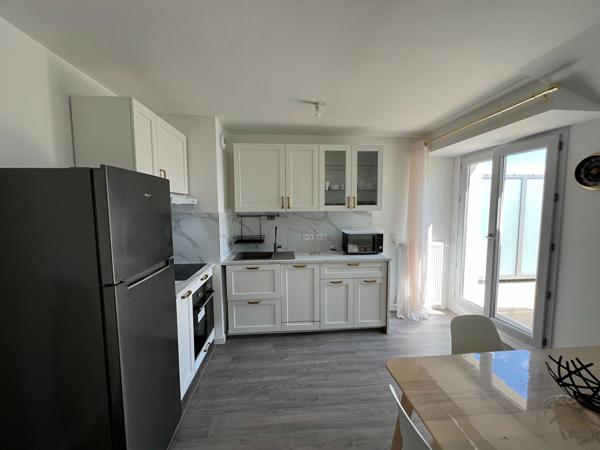 Appartement 2 pièces neuf à louer au dernier étage à Neuilly-sur-Marne