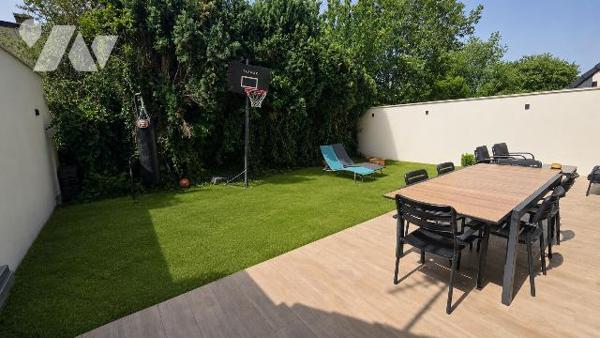 SEMI INDIVIDUELLE DE 2022 - 3 CHAMBRES JARDIN GARAGE