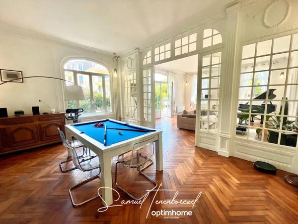 Appartement haussmannien de 102 m² avec cheminée, parking et extérieur – ROUEN (76000)