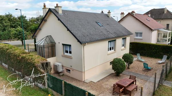 Maison 3 pièces avec sous-sol et grand jardin à Toury