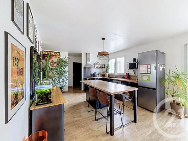 Maison à vendre  5 pièces - 85,47 m 2   LE MAY SUR EVRE  - 49