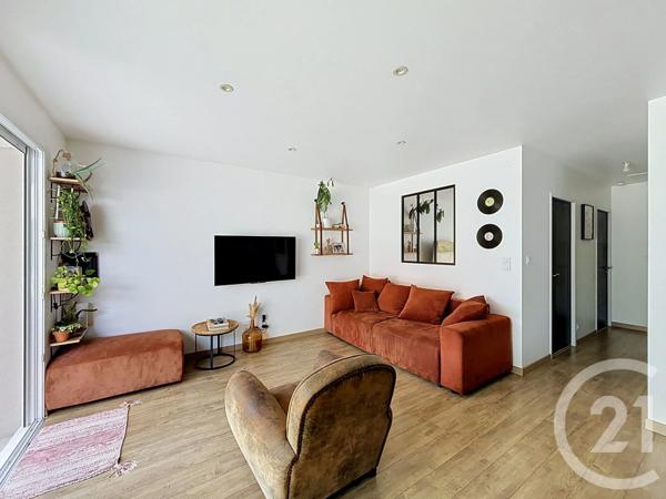 Maison à vendre  5 pièces - 85,47 m 2   LE MAY SUR EVRE  - 49