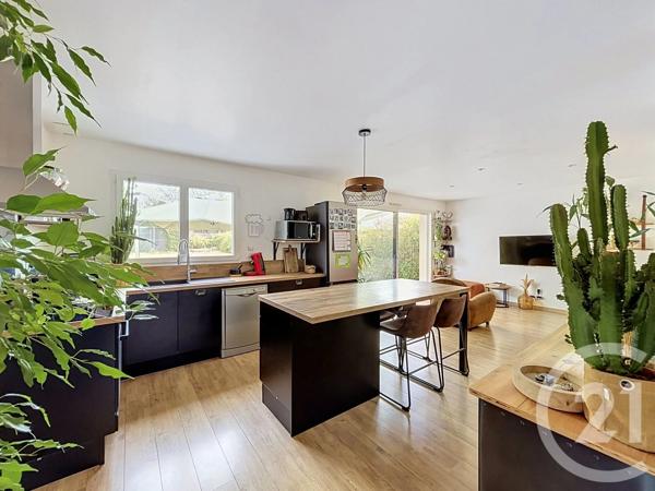 Maison à vendre  5 pièces - 85,47 m 2   LE MAY SUR EVRE  - 49