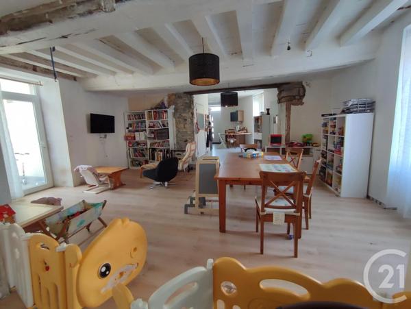 Maison à vendre  5 pièces - 135 m 2   ST OUEN DES TOITS  - 53