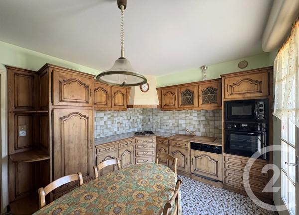 Maison à vendre  5 pièces - 135 m 2   ST OUEN DES TOITS  - 53