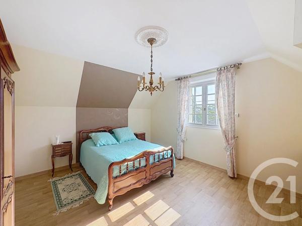 Maison à vendre  5 pièces - 135 m 2   ST OUEN DES TOITS  - 53