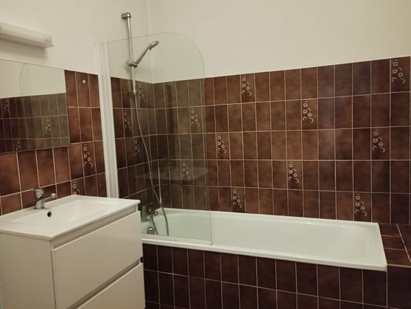 APPARTEMENT CHALONNES-SUR-LOIRE 3 pièce(s) 67 m2