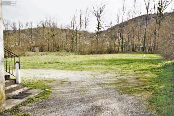 Immeuble à vendre à Villefranche-de-Rouergue dans l'Aveyron (12200), ref : 3146