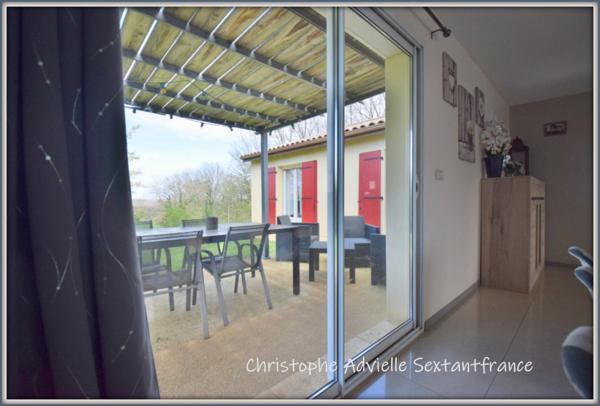 Lalinde proche ,maison plain pied 4 chambres 120 M2 plus bureau et garage sur 4 000 M2