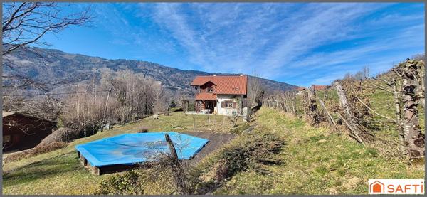 VILLA TRADITIONNELLE TRÈS SOIGNÉE DE 1998.