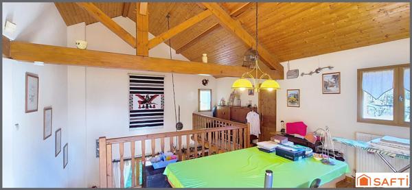 VILLA TRADITIONNELLE TRÈS SOIGNÉE DE 1998.