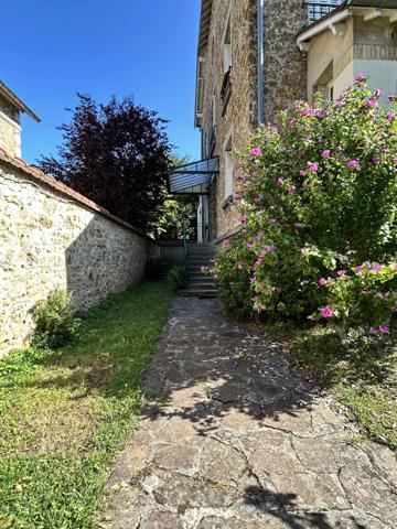 DUPLEX AVEC JARDIN PLATEAU SAINT ANTOINE