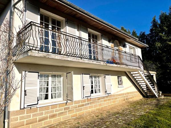 Maison Familiale sur terrain de 1385 m2, surface au sol de 191m2