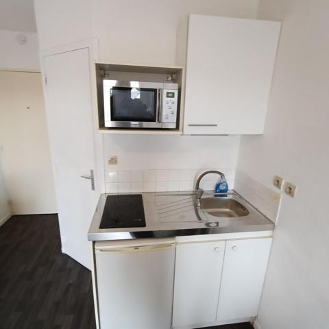 Appartement à LE MANS, 72000 - 1 pièce 18m²