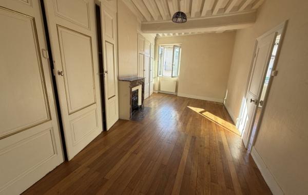 Vente Appartement P3 Centre village rénové(e) Chalamont   