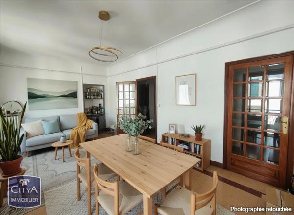 Appartement à vendre 4 pièces 88.9m² Nîmes (30900)