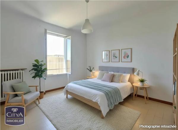 Appartement à vendre 4 pièces 88.9m² Nîmes (30900)