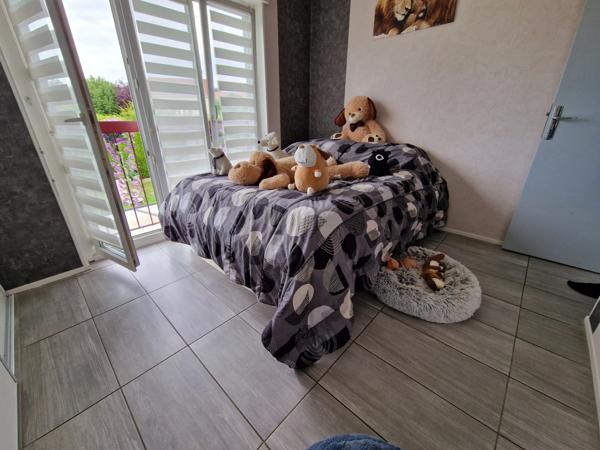 Maison à vendre 5 pièces proche CONTREXEVILLE (88) avec TERRASSE  GARAGE et TERRAIN clos