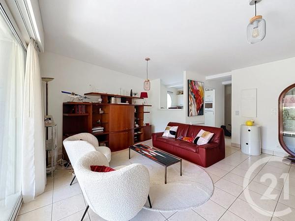 Appartement à vendre  3 pièces - 69,75 m 2   LA BAULE  - 44