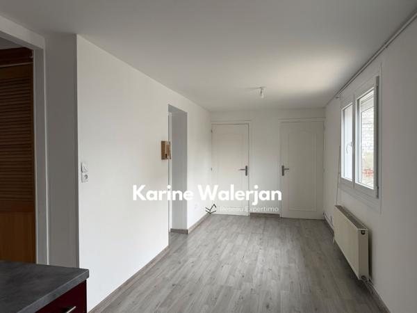 Courrières (62710) MAISON 5 PIECES 102M2 AGREABLE COUR - GARAGE