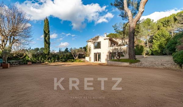 Maison rénovée à 5 mn du centre ville d’Aix-en-Provence, au cœur du très prisé site des Pinchinats