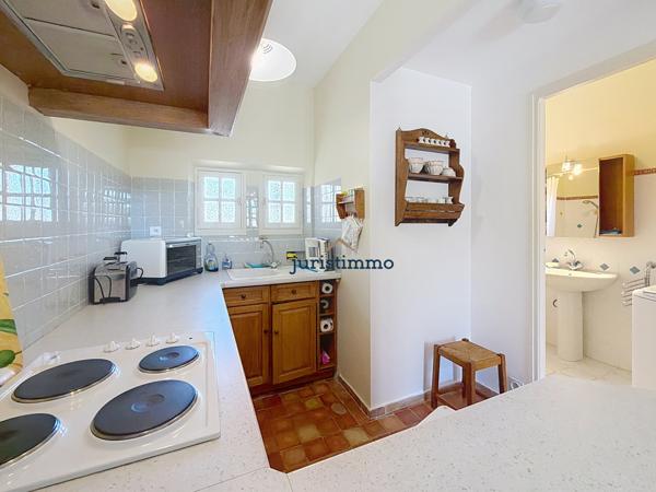 Vaison-la-Romaine (84110) AUX PORTES DE VAISON-LA-ROMAINE - PROPRIETE EN PIERRE SUR TERRAIN 8 500 m² AVEC PISCINE