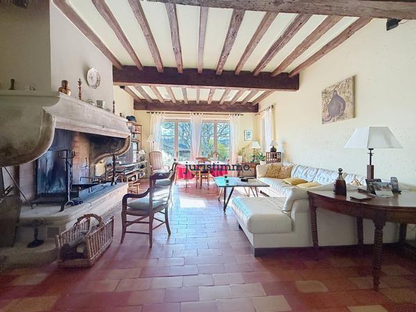 Vaison-la-Romaine (84110) AUX PORTES DE VAISON-LA-ROMAINE - PROPRIETE EN PIERRE SUR TERRAIN 8 500 m² AVEC PISCINE