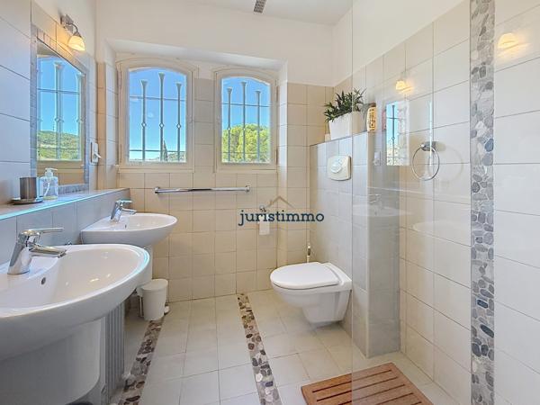 Vaison-la-Romaine (84110) AUX PORTES DE VAISON-LA-ROMAINE - PROPRIETE EN PIERRE SUR TERRAIN 8 500 m² AVEC PISCINE