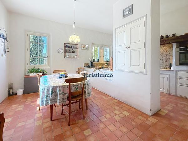 Vaison-la-Romaine (84110) AUX PORTES DE VAISON-LA-ROMAINE - PROPRIETE EN PIERRE SUR TERRAIN 8 500 m² AVEC PISCINE