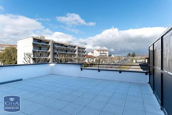 Appartement à louer 3 pièces 60.22m² Issoire (63500)