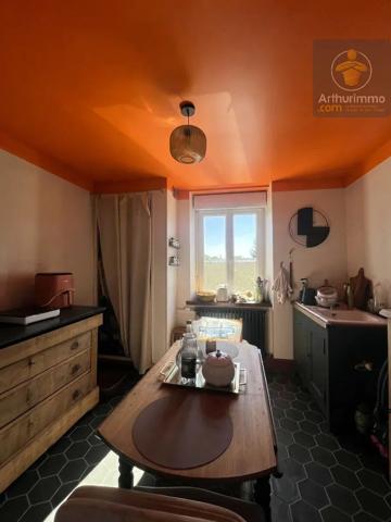 Vente                                                      Appartement
                        
                     3 pièces                      70 m2                     à Meung-sur-Loire