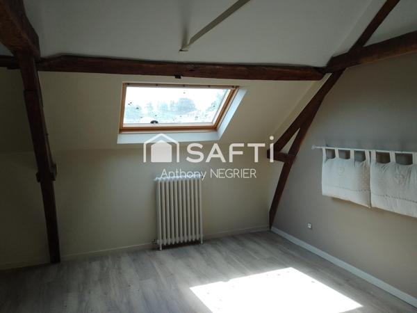 Très grande maison divisible en 3 logements