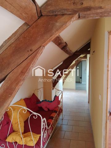 Très grande maison divisible en 3 logements