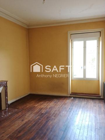 Très grande maison divisible en 3 logements