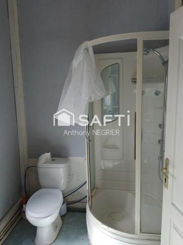 Très grande maison divisible en 3 logements