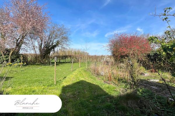 Ferme au carré avec potentiel et cachet en campagne péveloise