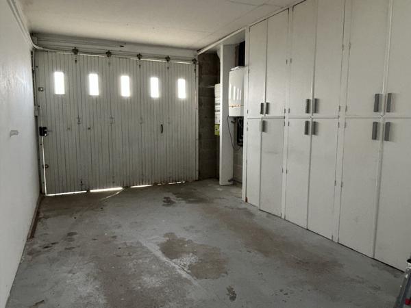 Maison 4 chambres - 2 salles d'eau - garage et dépendance