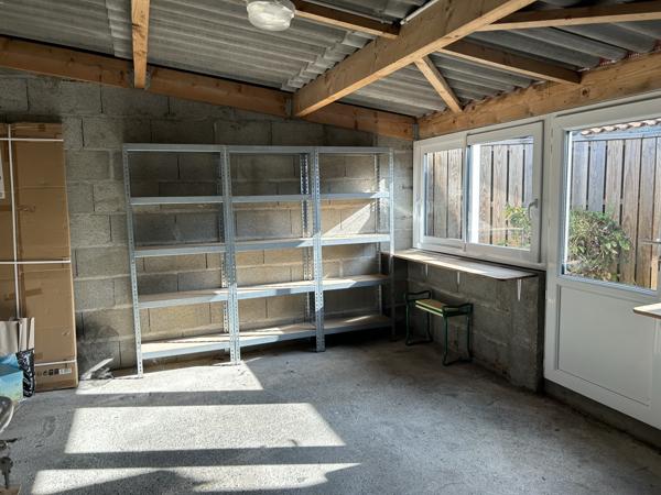 Maison 4 chambres - 2 salles d'eau - garage et dépendance