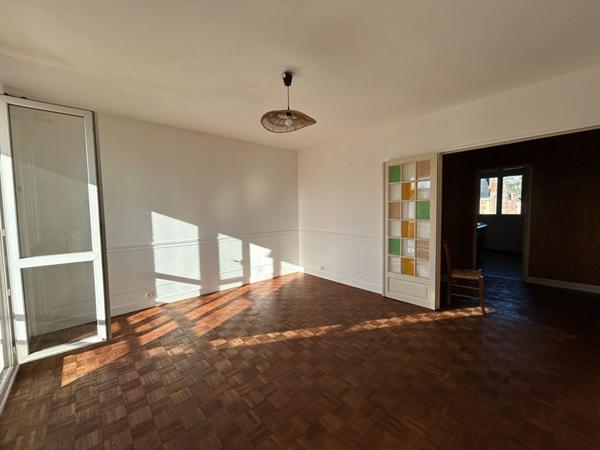 UNIVERSITE - T3 AVEC DEUX BALCONS, CAVE ET GARAGE PRIVATIF