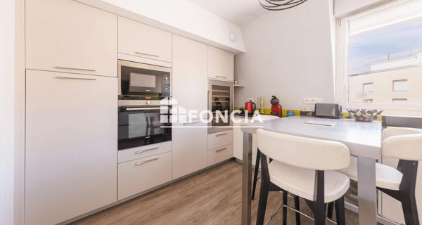 À vendre Appartement 6 pièces 131.04 m² - Clermont-ferrand 63000