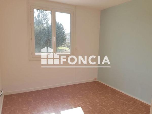 Location Appartement 4 pièces 73.4 m² - 7 Allée des licornes Le Mans 72100