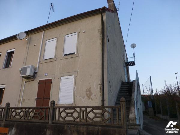 Maison avec jardin et garage