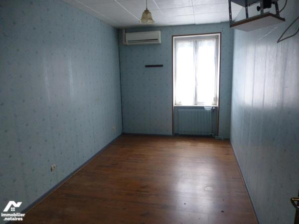 Maison avec jardin et garage