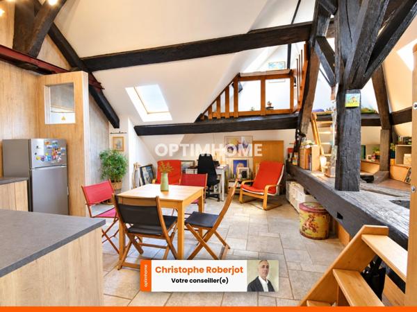 Appartement T3 atypique et avec beaucoup de charme au coeur de Buxy