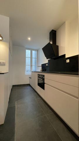 A LOUER  - Appartement 3 pièces - Centre Ville La Rochelle