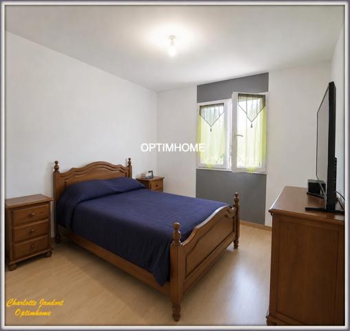 Maison à vendre 7 pièces Proche de CHALAIS (16)