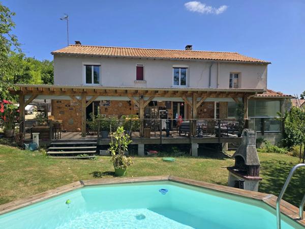 Maison de 4 chambres avec jolie vue aux portes de Ribérac