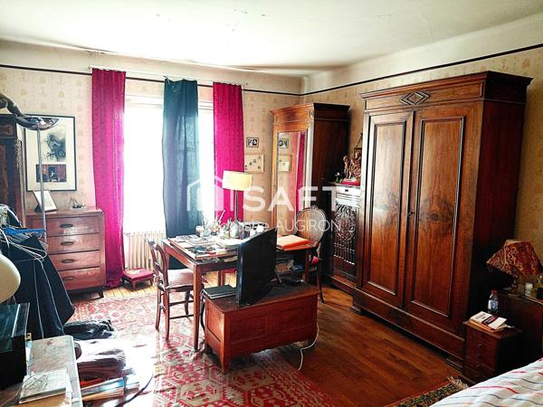 VILLA de Maître